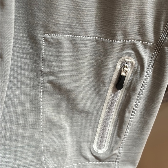 Tommy Bahama Gray islandactive XL hoodie - Picture 5 of 6